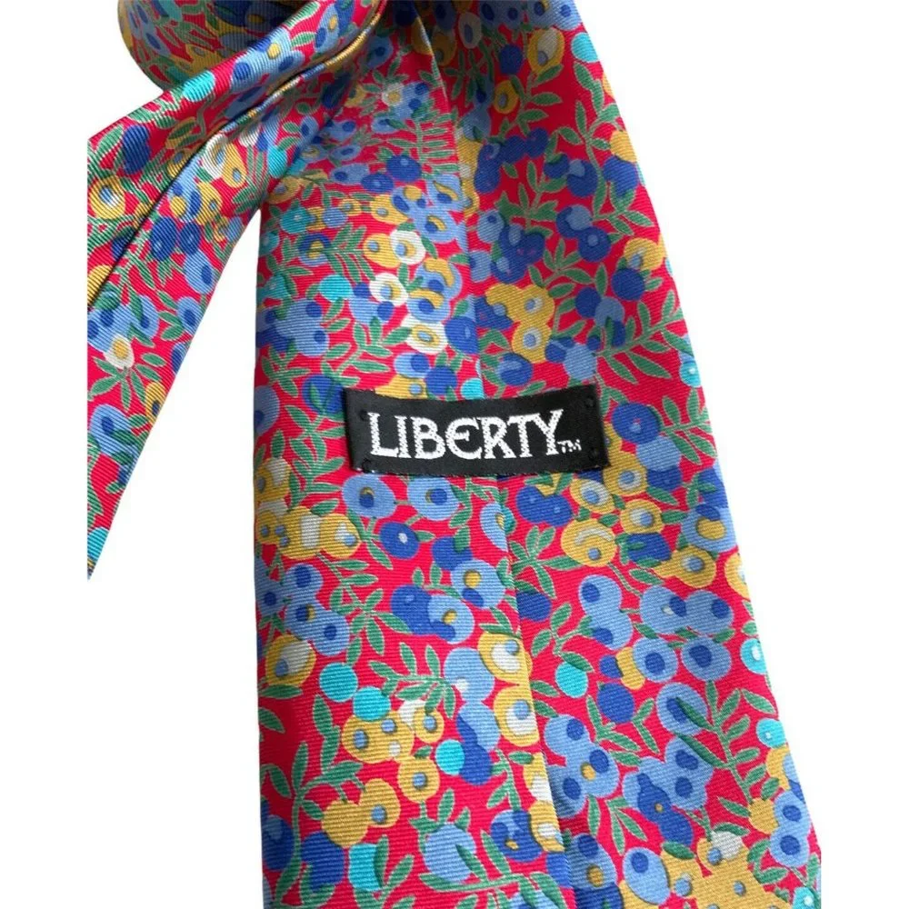 LIBERTY Red Fruit Cotton Tie ENGLAND Tie 58”/ 3.5